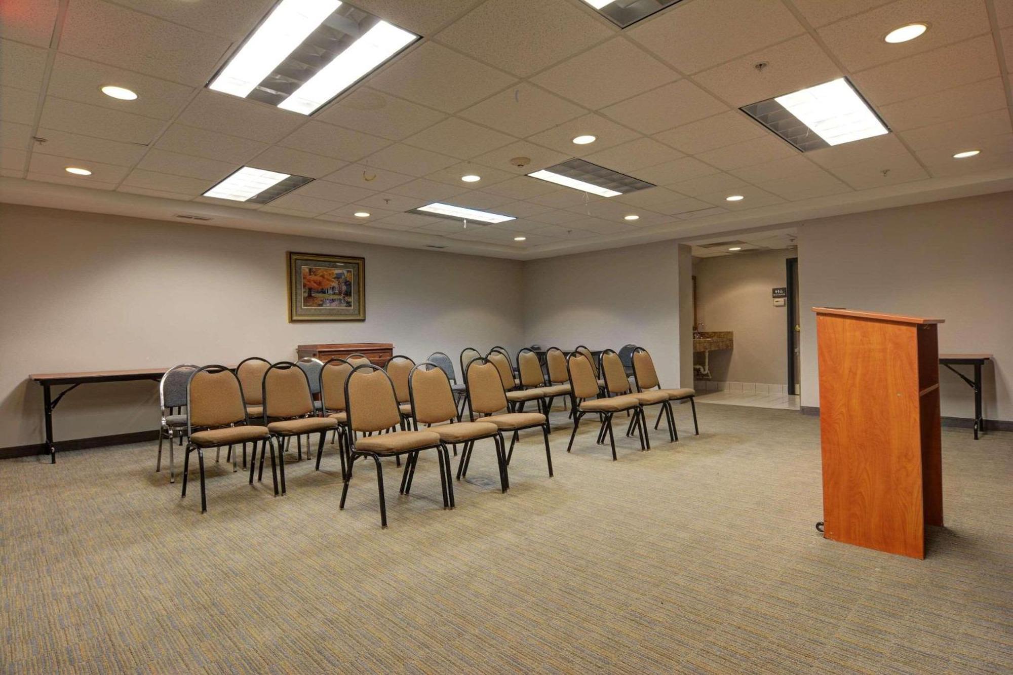 Country Inn & Suites By Radisson, Conyers, Ga מראה חיצוני תמונה