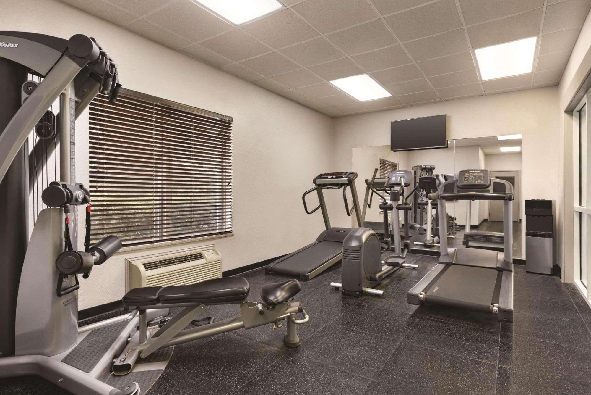 Country Inn & Suites By Radisson, Conyers, Ga מראה חיצוני תמונה