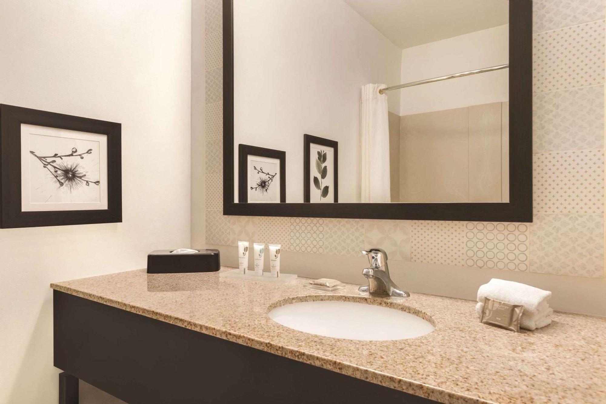 Country Inn & Suites By Radisson, Conyers, Ga מראה חיצוני תמונה